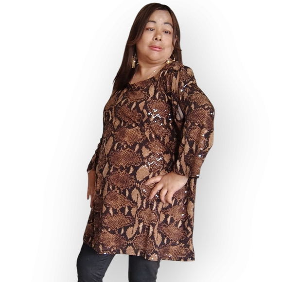 Susan Graver Susan Graver Brown Animal Print Sequin Top LX - 2X - Picture 3 of 11